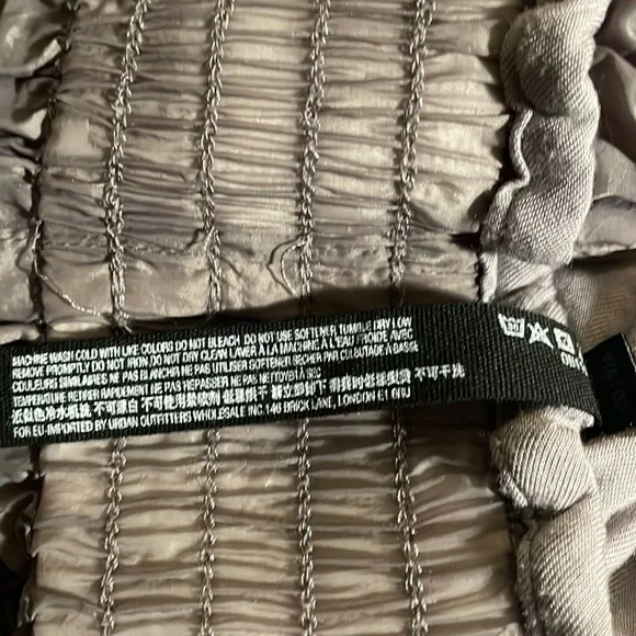 Free people movement worn once for a few hours ovr leggings also have gold - Picture 14 of 14